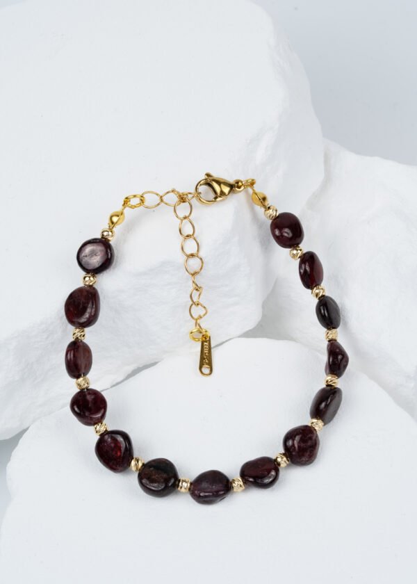 Dorika Top Detaylı Garnet Doğal Taş Bileklik