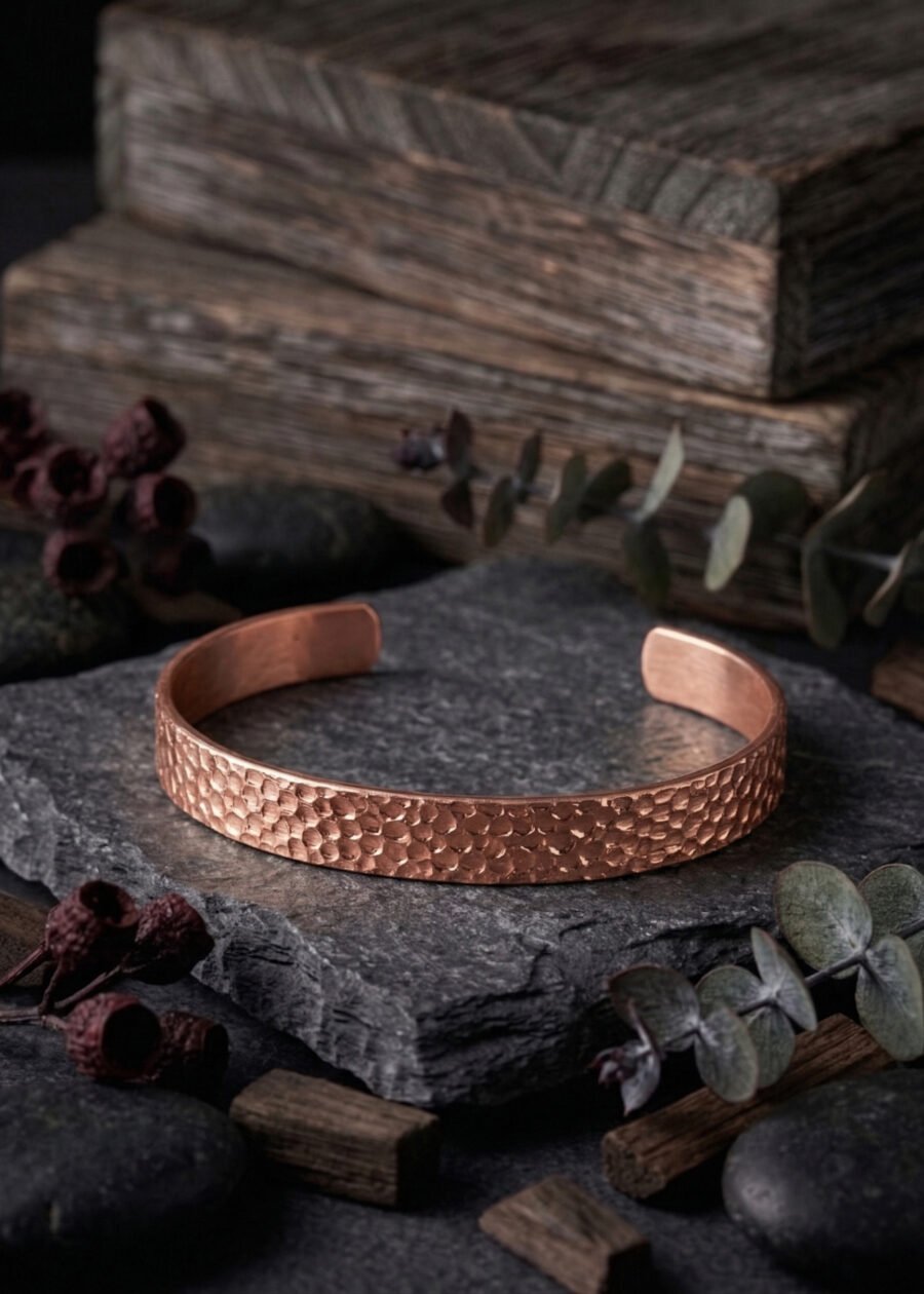 Ayarlanabilir Çekiç Desenli Bakır Bileklik Ayarlanabilir Çekiç Desenli Bakır Bileklik